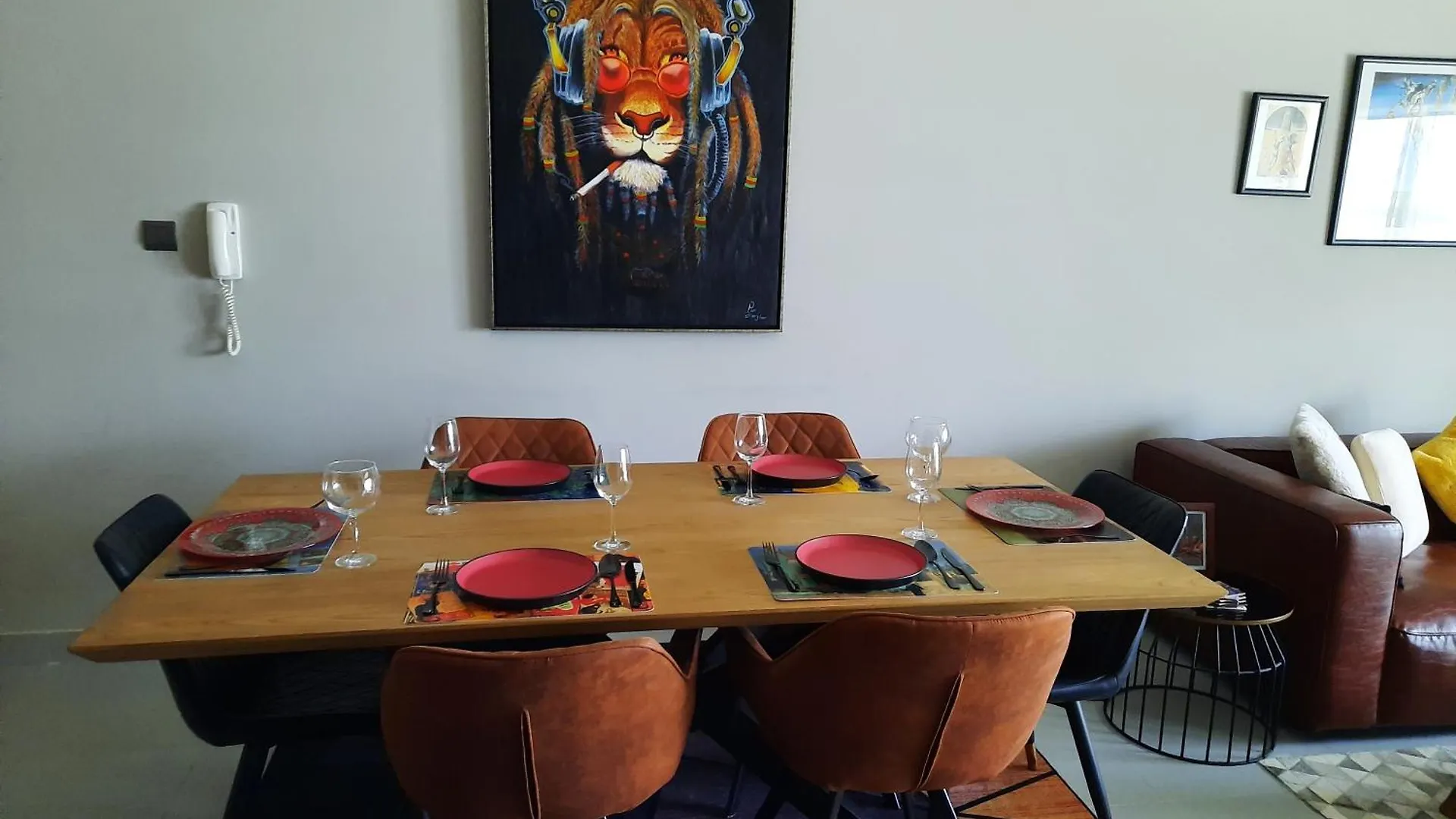 דירה דובאי Premium Artistic Apartment-Pool, Gym, Parking איחוד האמירויות הערביות